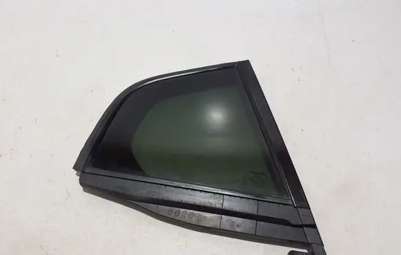 Volvo EX30 Rear vent window glass 80000173
