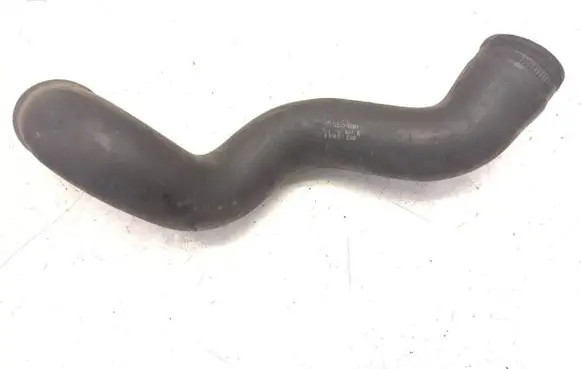 Volkswagen PASSAT B5 Intercooler hose/pipe 058145856K