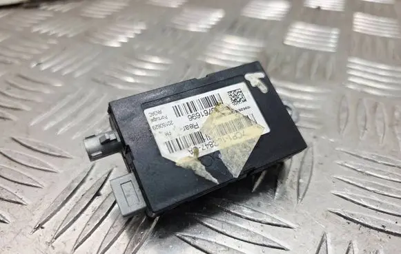 Ford Focus Aerial antenna amplifier 7CP118C847CA