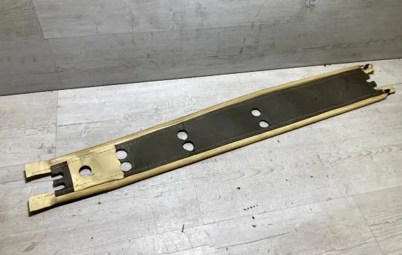 (B) pillar trim (bottom)
