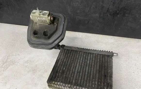 Ford Mondeo MK IV Air conditioning (A/C) radiator (interior) 9G9119849AA 324361