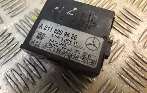 Mercedes-Benz E W211 Alarm control unit/module 2118209626 A2118209626