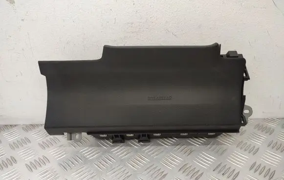 Lexus RX 450H Knee airbag 