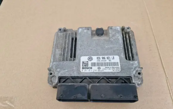 Skoda Octavia Mk2 (1Z) Engine control unit/module 03G906021LB