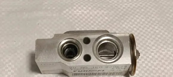 Air conditioning (A/C) radiator (interior)