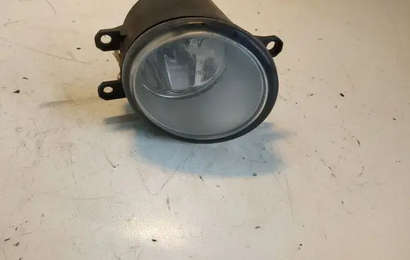 Toyota Avensis T250 Front fog light 812100D041