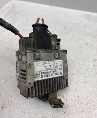 Audi A4 S4 B7 8E 8H Coolant fan relay 8E0959501P 898092000