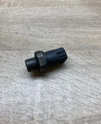 Audi A4 S4 B5 8D Air conditioning (A/C) pressure sensor 8D0959482A