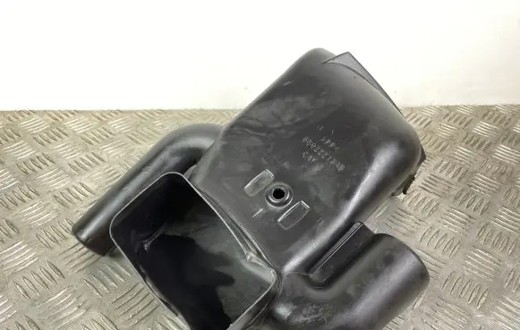 Jeep Grand Cherokee Air intake duct part 68022213AB