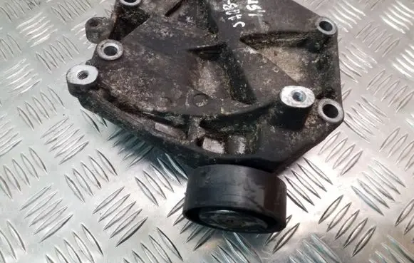 Saab 9-3 Ver2 A/C compressor mount bracket 