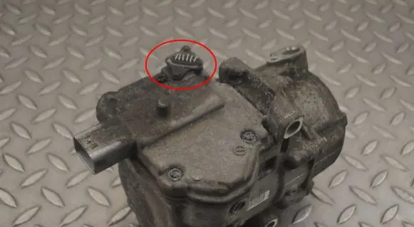 Toyota Prius (XW30) Air conditioning (A/C) compressor (pump) ES2101585 0422000411
