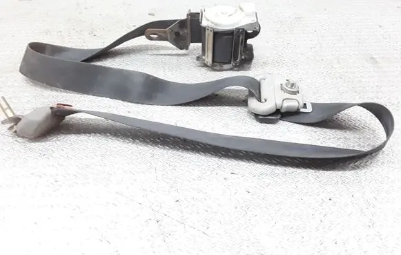 Mitsubishi Pajero Front seatbelt TKAB2EN244