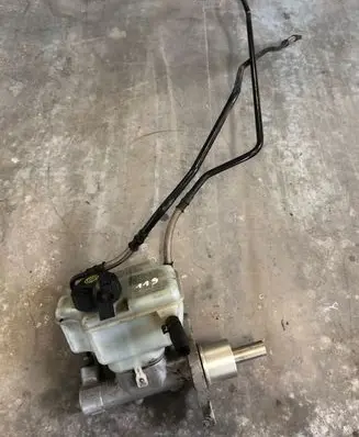 Volkswagen Golf V Master brake cylinder 1K1611301C 03350886321