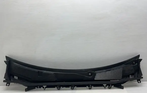 Mercedes-Benz A W177 Wiper trim A1778300000 18321224C
