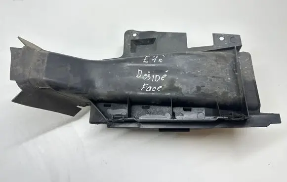 BMW 3 E46 Brake cooling air channel/duct 8197928