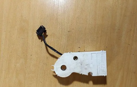 Audi A6 S6 C4 4A Sunroof motor/actuator 23803