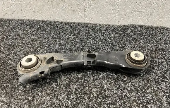 Rear upper control arm/wishbone