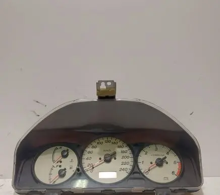 Mazda 626 Speedometer (instrument cluster) GHOS