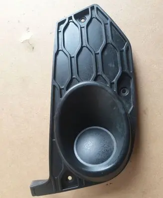 Iveco Daily 6th gen Front fog light trim/grill 5801562215