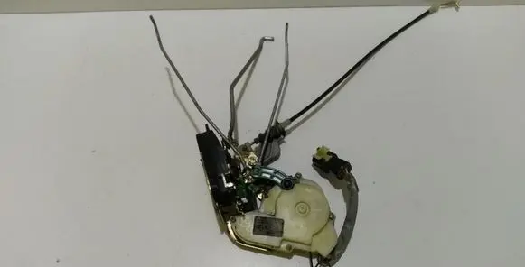 KIA Sorento Front door lock