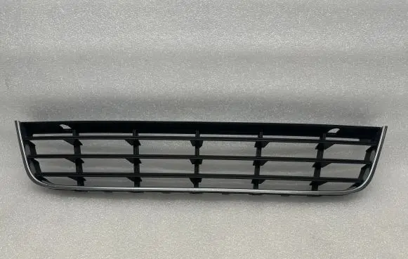 Volkswagen PASSAT B6 Front bumper lower grill 3C0853677