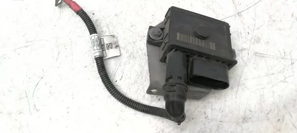 BMW 3 E90 E91 Glow plug pre-heat relay 7798000 0004529104 0522120102