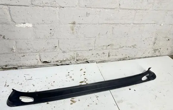 Audi A4 S4 B7 8E 8H Front wiper blade arm 8E9827229D