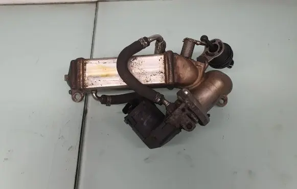 BMW 3 E90 E91 EGR valve cooler 7805189 11717805189