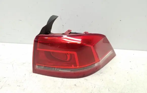 Volkswagen PASSAT B7 Rear/tail lights 3AE945096F 3AE945258 90004874