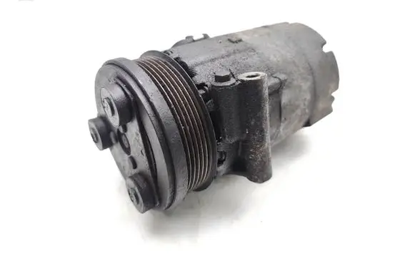Ford Focus Air conditioning (A/C) compressor (pump) 4M5H19D529AB