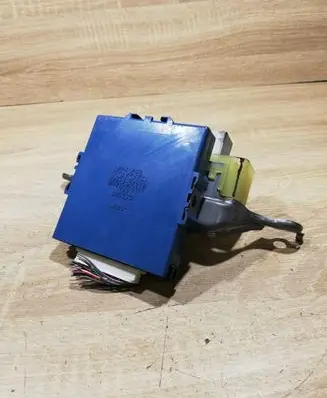 Toyota Corolla Verso AR10 Combustion control unit/module 896180F020