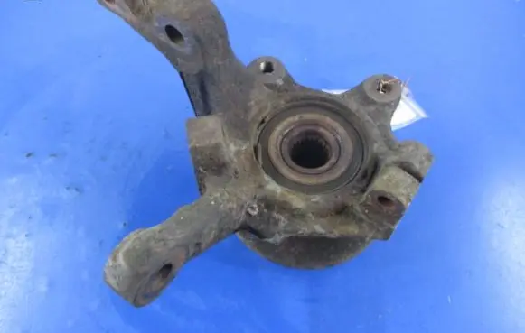 Renault Kangoo I Front wheel hub spindle knuckle