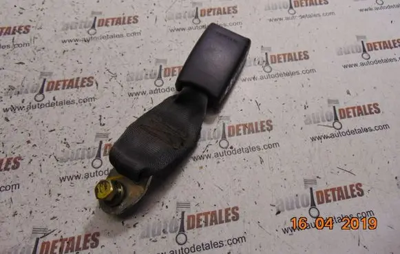 Honda CR-V Middle seatbelt buckle (rear) 