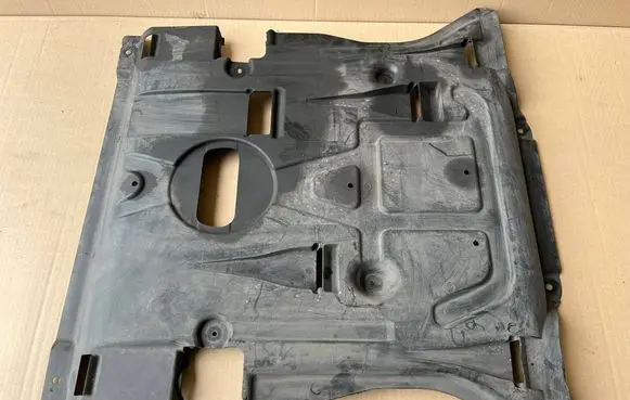 Mercedes-Benz GLS X166 Engine splash shield/under tray A1665200723 A1665240185