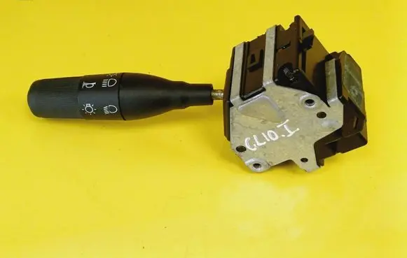 Renault Clio I Indicator stalk