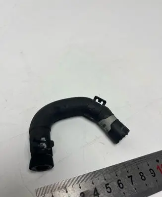 Audi A6 S6 C6 4F Engine coolant pipe/hose 059121079