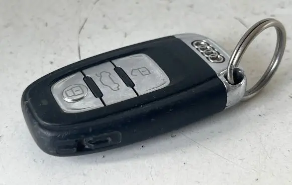 Audi Q5 SQ5 Ignition key/card 8T0959754D 5101808 0511000029008015