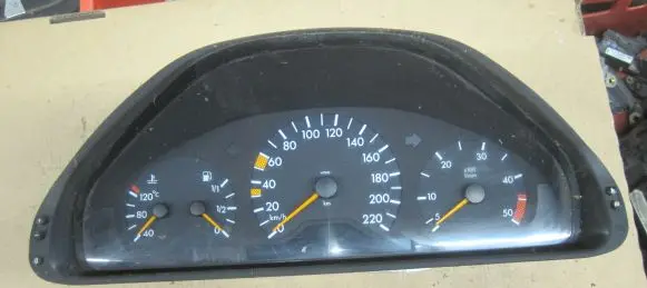 Mercedes-Benz E W210 Speedometer (instrument cluster) 2105401243