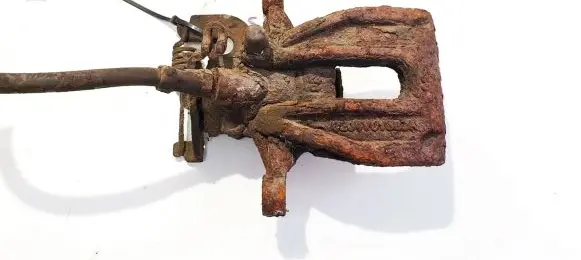Ford Mondeo Mk III Rear brake caliper