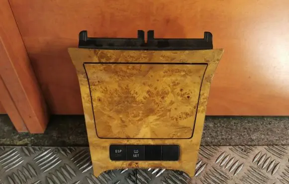 Volkswagen Golf V Ashtray (front) 1K0857961