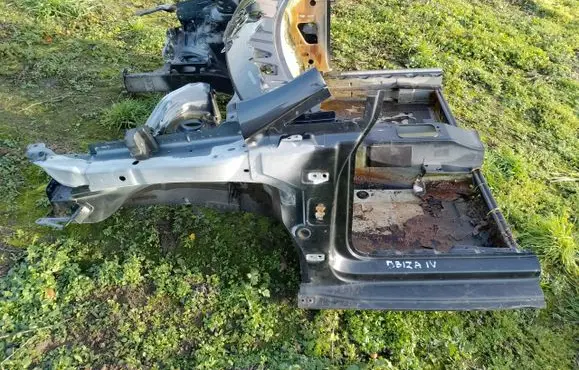 Seat Ibiza IV (6J,6P) Sill