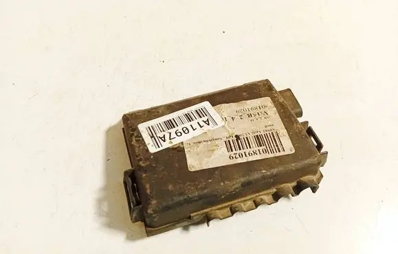 Volkswagen Sharan Fuse box cover 1J0937550