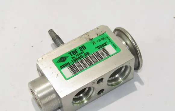Air conditioning (A/C) expansion valve