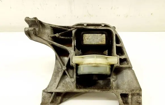 Peugeot 308 Engine mount bracket 4A103720 4A100160