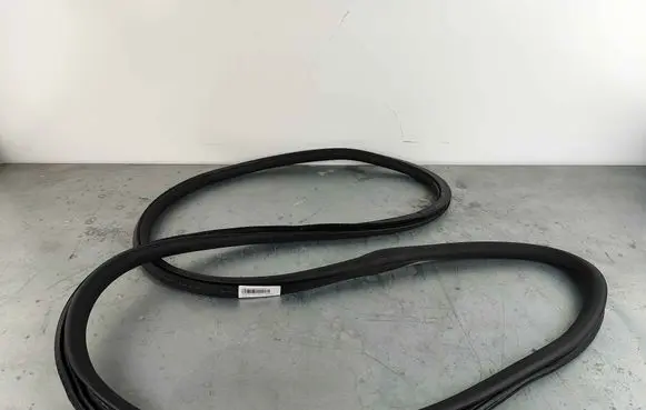 BMW 7 F01 F02 F03 F04 Front door rubber seal 51727231334 7231334