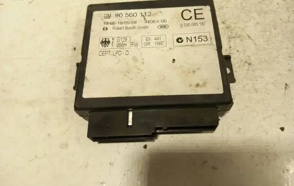 Opel Zafira A Comfort/convenience module 90560112 9330065187