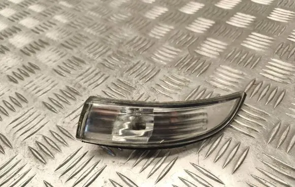 Ford Fiesta Front indicator light 8A6113B381A