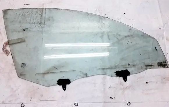 Nissan Primera Front door window glass four-door 43r00049