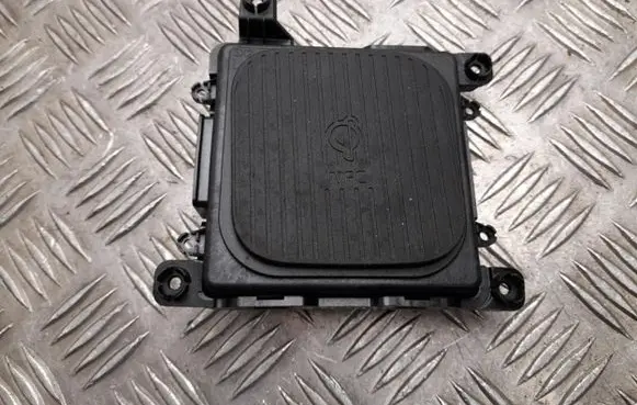 Hyundai Kona II Wireless charging module 95560BE100