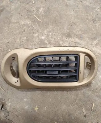Renault Modus Dashboard side air vent grill/cover trim